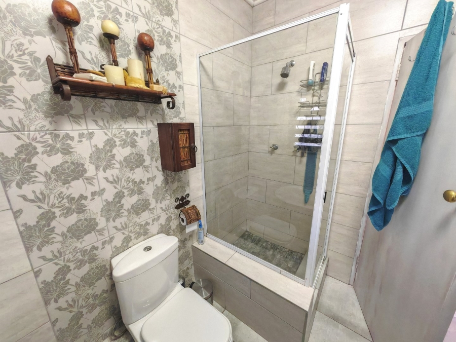 6 Bedroom Property for Sale in Dan Pienaar Free State